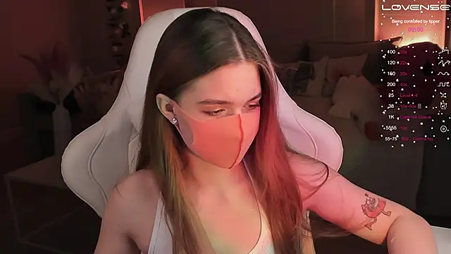 Frau Lina online show from December 2024 03:33:01 PM