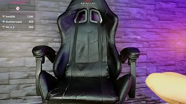 Snapshot of Rose_baker_ chatting on February 2025 06:20:02 PM Rose baker online show from February 2025 06:20:02 PM