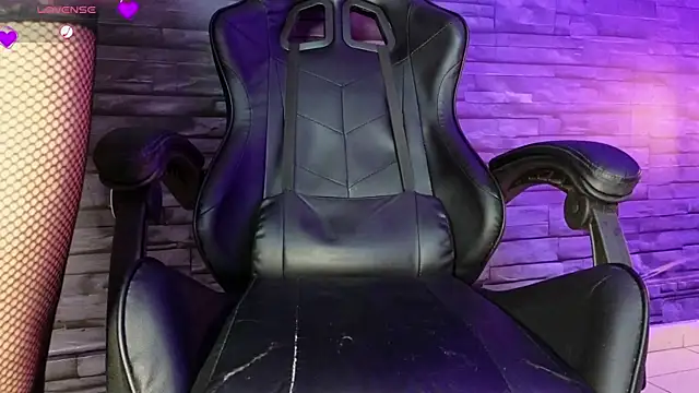 Snapshot of Rose_baker_ chatting on February 2025 05:54:02 PM Rose baker online show from February 2025 05:54:02 PM