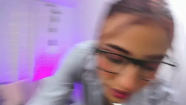 Snapshot of veronicaxx69 chatting on February 2025 05:55:01 AM veronicaxx69 online show from February 2025 05:55:01 AM