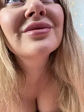 Snapshot of LadyLolyPop_ chatting on March 2025 03:43:02 AM LadyLolyPop online show from March 2025 03:43:02 AM