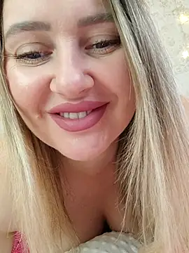 Snapshot of LadyLolyPop_ chatting on September 2025 04:03:01 AM LadyLolyPop online show from September 2025 04:03:01 AM