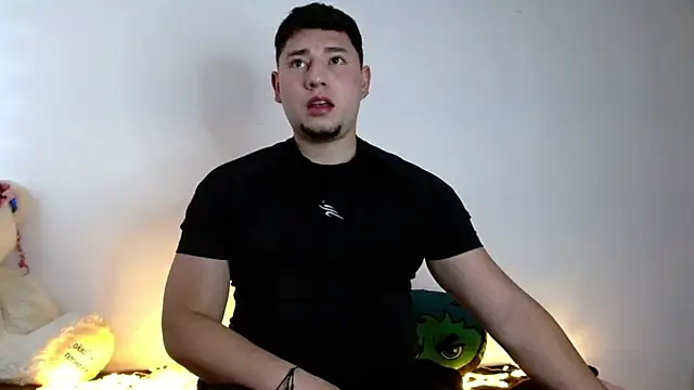 dap XOXO online show from December 2024 10:22:01 PM