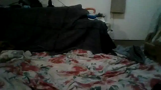 Snapshot of Daszler chatting on December 2024 05:21:01 AM Daszler online show from December 2024 05:21:01 AM