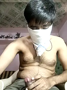 Snapshot of Pussy_lover_33 chatting on February 2025 10:18:01 AM Pussy lover 33 online show from February 2025 10:18:01 AM