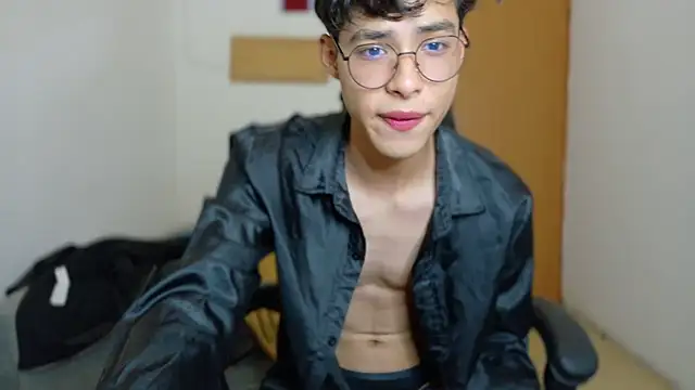 Snapshot of Jacotnk chatting on February 2025 04:48:01 AM Jacotnk online show from February 2025 04:48:01 AM