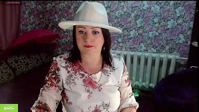 Julia-ru online show from May 2026 08:28:01 PM