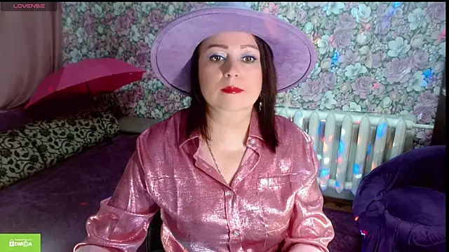 Snapshot of Julia-ru chatting on June 2026 10:19:02 PM Julia-ru online show from June 2026 10:19:02 PM
