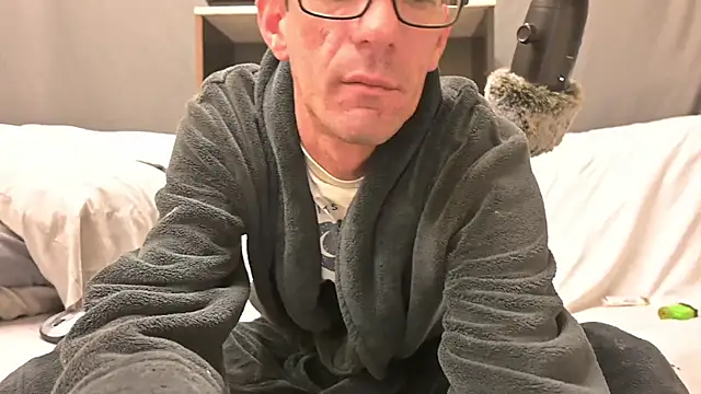 joeiandola online show from October 2025 03:52:01 PM