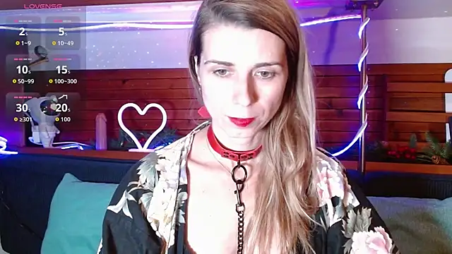 Snapshot of Trinity_Fire chatting on November 2025 02:01:01 AM Trinity Fire online show from November 2025 02:01:01 AM