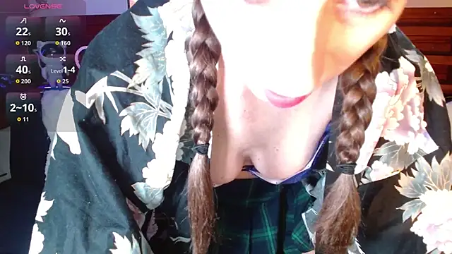 Snapshot of Trinity_Fire chatting on January 2026 11:29:01 PM Trinity Fire online show from January 2026 11:29:01 PM