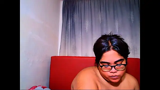 Indian Lola00 online show from November 2025 05:56:01 PM