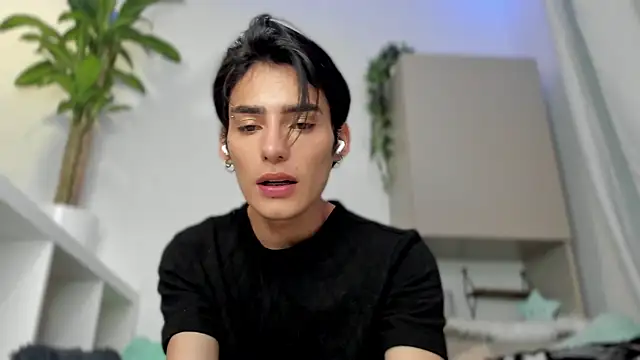 sebas rose online show from January 2025 03:19:01 AM