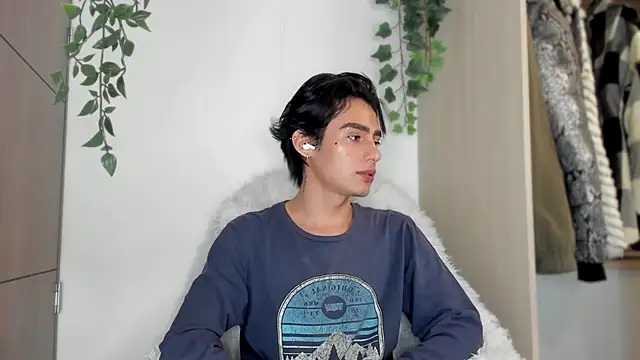 sebas rose online show from March 2025 05:17:02 AM