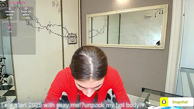 EmmyGreans online show from January 2025 09:41:01 AM