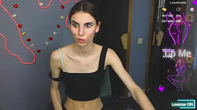 EmmyGreans online show from March 2025 12:41:02 PM