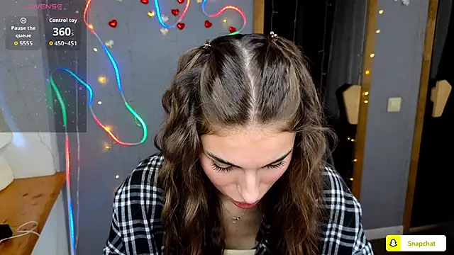 EmmyGreans online show from September 2025 05:41:02 AM