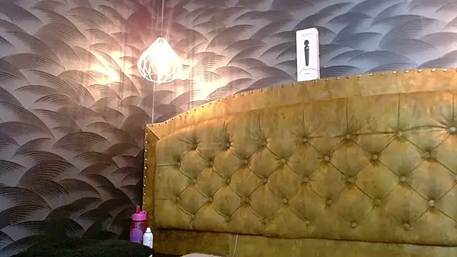 CrystalBrooke3x online show from October 2025 07:26:02 PM