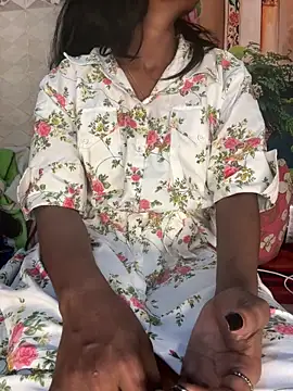 Snapshot of REMOVE- chatting on February 2026 06:59:02 PM REMOVE- online show from February 2026 06:59:02 PM