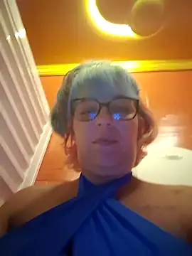 Escarlate4you  online show from May 2026 10:05:02 PM