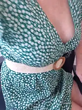 PetiteBrunette4 online show from May 2026 02:35:02 PM