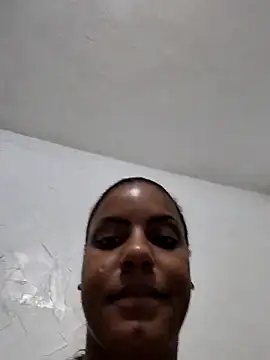 Bella Anjoss online show from February 2025 06:52:01 PM