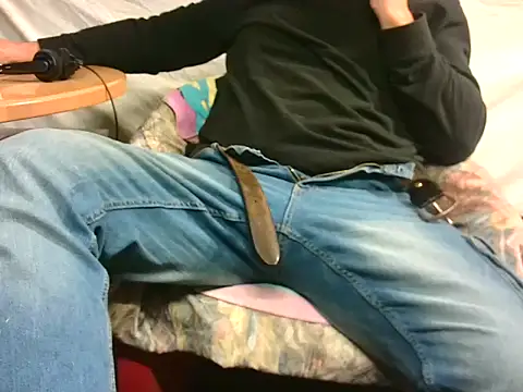 Giulio35 Pika online show from November 2025 04:06:02 PM