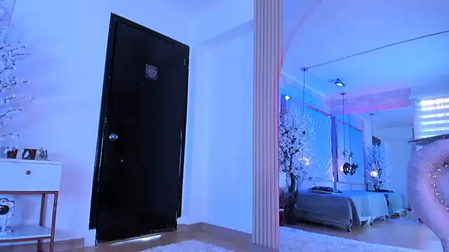 zephirahabney online show from February 2025 05:19:02 PM