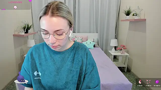 Snapshot of TiffanyBatson chatting on January 2025 11:10:02 AM TiffanyBatson online show from January 2025 11:10:02 AM