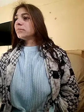 Snapshot of AntoniaHottie chatting on February 2025 09:43:01 AM AntoniaHottie online show from February 2025 09:43:01 AM