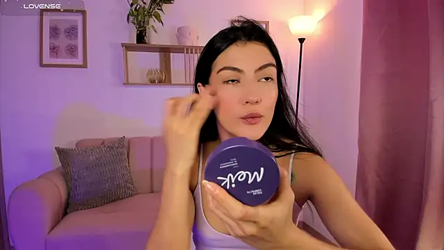 Lilabril online show from June 2026 02:40:02 PM