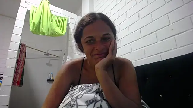 GiveLove1 online show from March 2025 10:10:01 PM