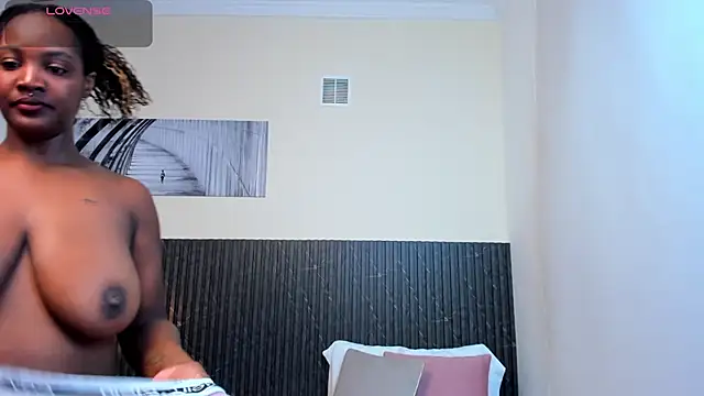 chanel brunette online show from March 2025 06:41:02 PM