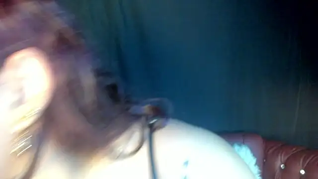 Snapshot of Biiancacox chatting on April 2026 02:48:01 AM Biiancacox online show from April 2026 02:48:01 AM