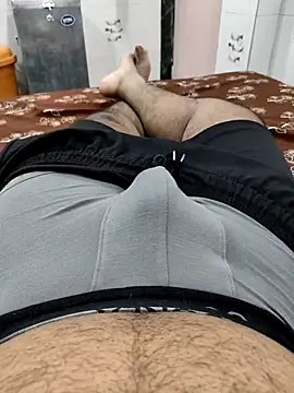 HunterBoy27ForMilf online show from May 2026 07:46:02 AM