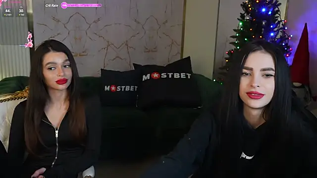 Snapshot of Tina_Breeze chatting on December 2024 02:33:01 PM Tina Breeze online show from December 2024 02:33:01 PM