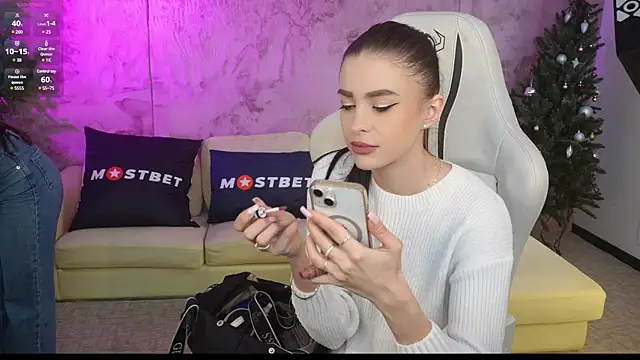 Snapshot of Tina_Breeze chatting on December 2024 11:41:02 AM Tina Breeze online show from December 2024 11:41:02 AM