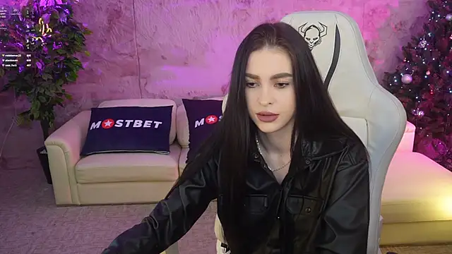 Snapshot of Tina_Breeze chatting on December 2024 06:16:02 PM Tina Breeze online show from December 2024 06:16:02 PM