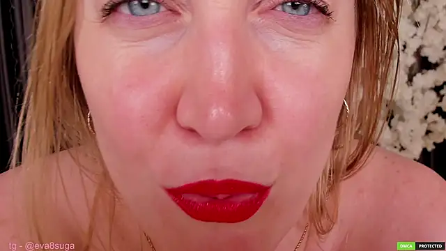 Snapshot of sugamomy chatting on January 2025 06:19:02 AM sugamomy online show from January 2025 06:19:02 AM