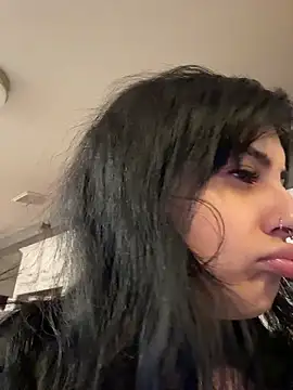 Snapshot of ThickerThanYoBitch chatting on December 2025 03:18:02 PM ThickerThanYoBitch online show from December 2025 03:18:02 PM