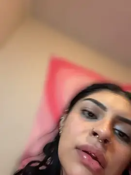 ThickerThanYoBitch online show from June 2026 05:07:01 PM