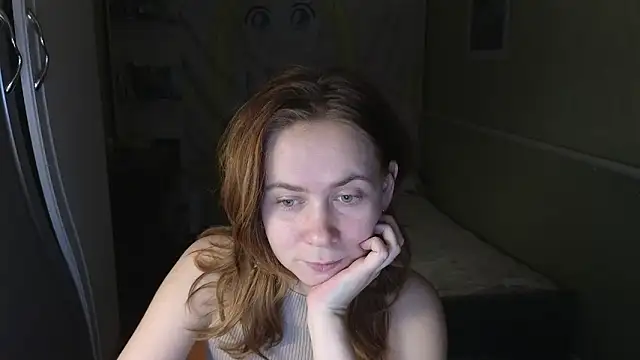 Snapshot of Riley_Roo chatting on December 2025 05:17:01 PM Riley Roo online show from December 2025 05:17:01 PM