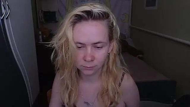 Snapshot of Riley_Roo chatting on March 2026 08:48:01 AM Riley Roo online show from March 2026 08:48:01 AM