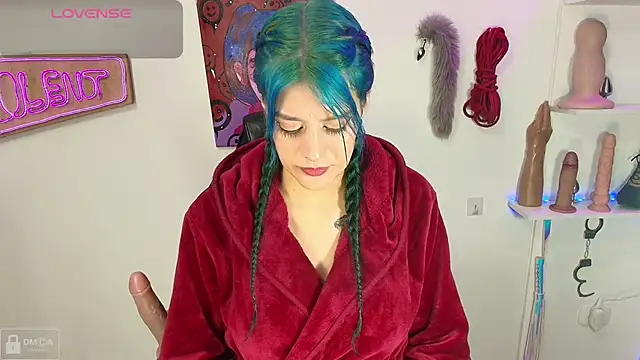 Snapshot of Violet-Queen chatting on March 2025 03:40:01 AM Violet-Queen online show from March 2025 03:40:01 AM