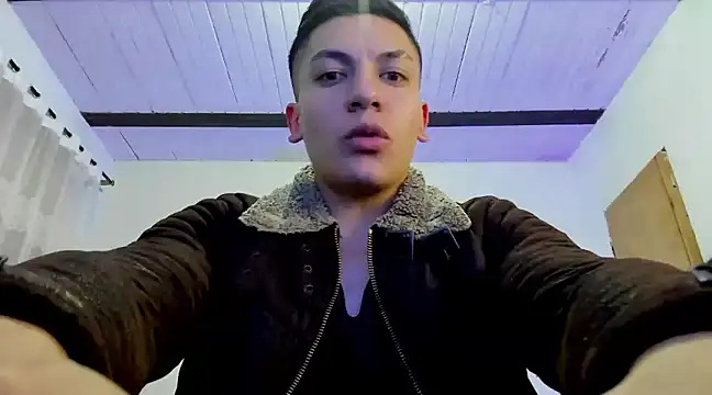 aquiles 51 online show from February 2025 12:51:02 AM