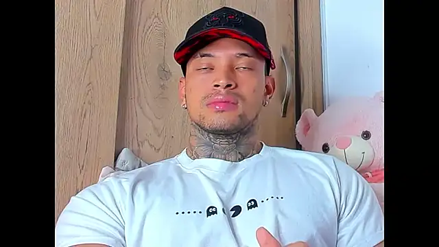 Stiven collins online show from December 2025 02:47:01 PM