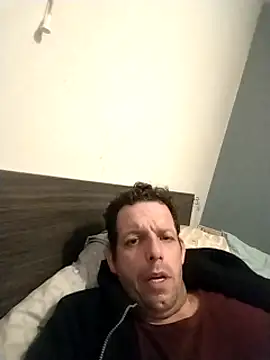 Knuffelstaaf123 online show from February 2025 03:53:01 AM