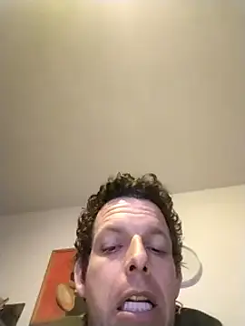 Knuffelstaaf123 online show from March 2025 02:28:02 AM