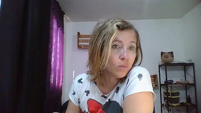 charlott ponce online show from December 2024 06:25:01 PM