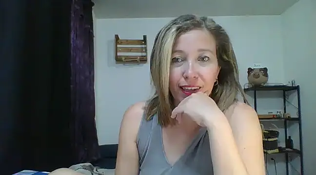 charlott ponce online show from December 2024 12:25:01 AM